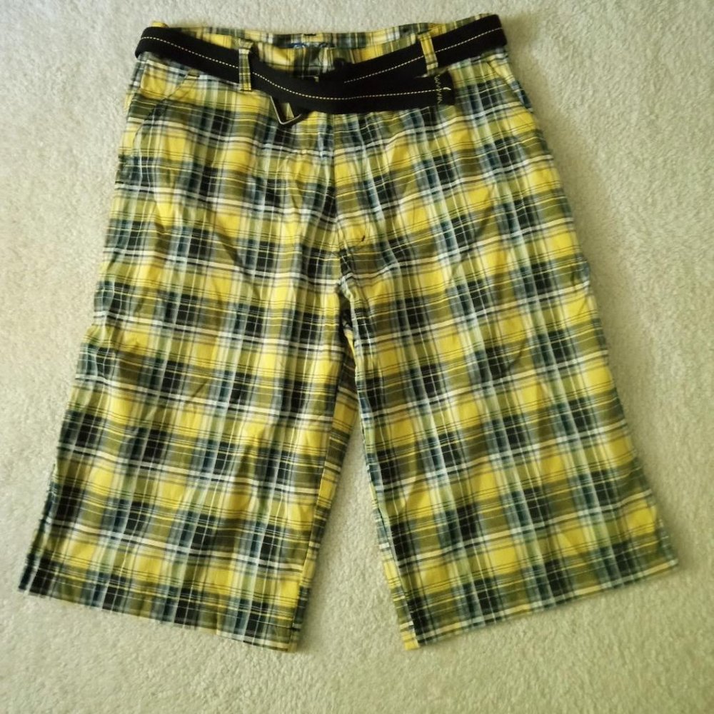 Brooklyn Xpress Plaid Men Shorts Size 38